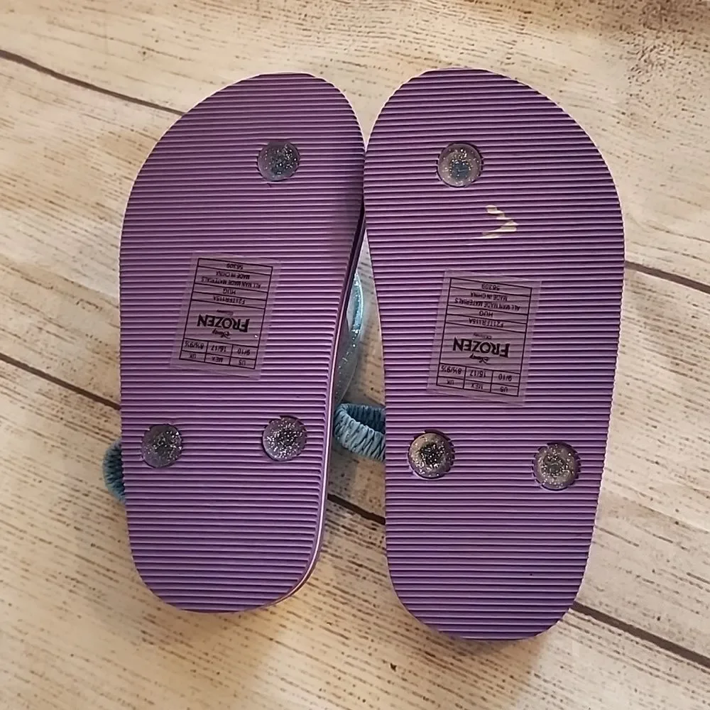 Disney Frozen flip flops size 9/10
